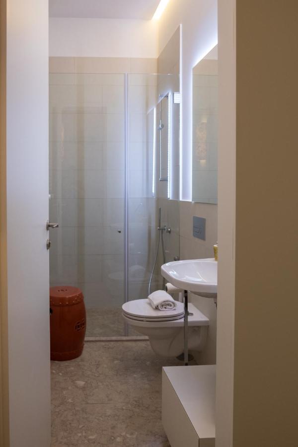 Boutique Rentals-Flores Chic In Historical Center Porto Luaran gambar